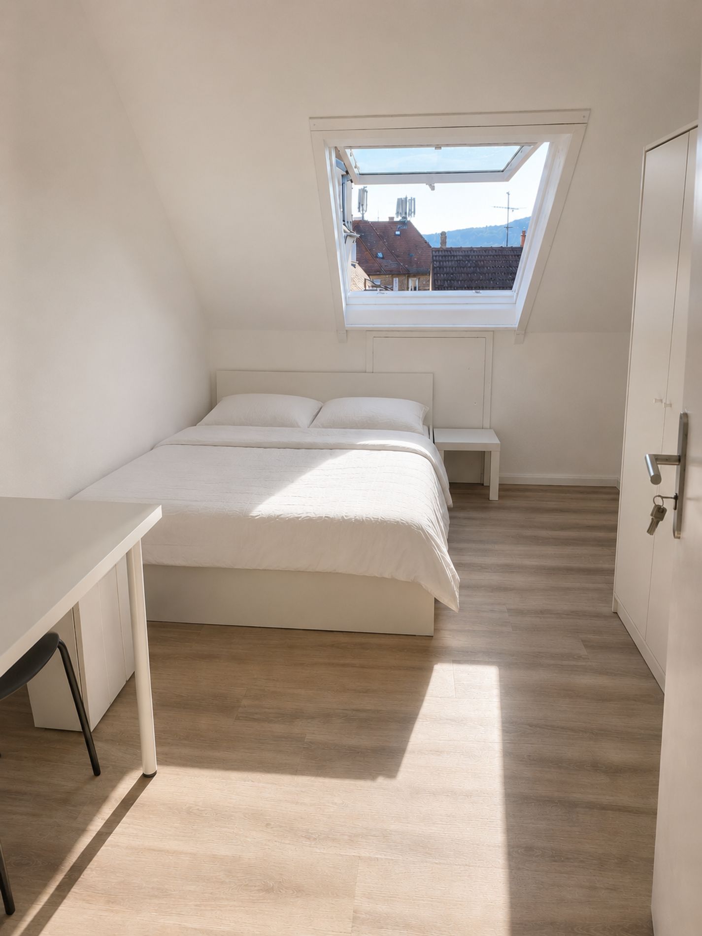 Wunderschönes Shared Apartment Mitten in Stuttgart